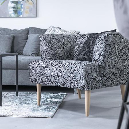 Exklusive Neubau-Ferienwohnung Mit Fernsicht Констанц Экстерьер фото